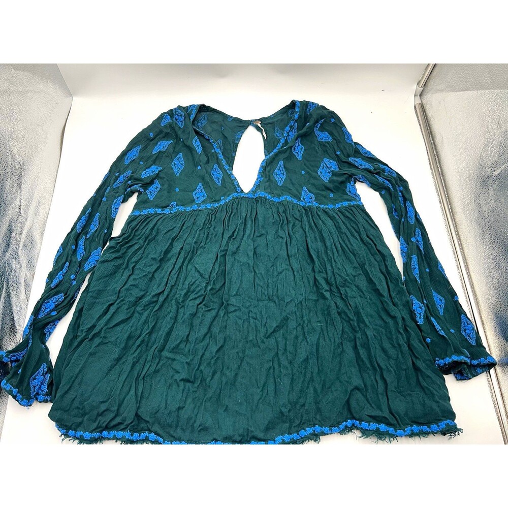 Free People Diamond Embroidered tunic boho Peasant Blouse L Green Blue V-Neck